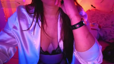 alba_toro535670 online show from 10/09/25, 12:25