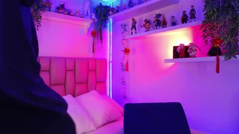 albaandthayron online show from 04/23/26, 12:15