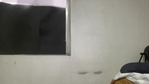 Snapshot of alber753713 chatting on 06/14/26, 10:45 alber753713 online show from 06/14/26, 10:45