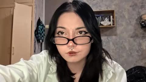 Im Katrina online show from 11/22/25, 03:55