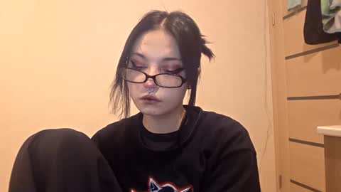 Snapshot of alberthamazierski chatting on 02/12/26, 04:35 Im Katrina online show from 02/12/26, 04:35