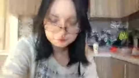 Snapshot of alberthamazierski chatting on 02/19/26, 07:04 Im Katrina online show from 02/19/26, 07:04