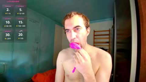 Snapshot of albertpassive chatting on 05/22/26, 05:07 albertpassive online show from 05/22/26, 05:07