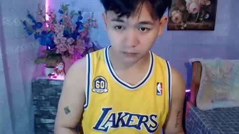 Snapshot of albertx_destroyer69 chatting on 07/14/26, 02:05 Albert online show from 07/14/26, 02:05