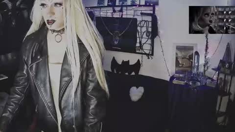 Mistic witch online show from 10/03/25, 12:35