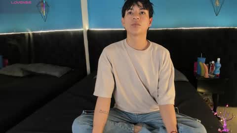 Snapshot of ale_aurarashi chatting on 09/19/25, 10:05 ale_aurarashi online show from 09/19/25, 10:05