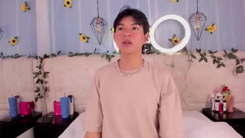 Snapshot of ale_aurarashi chatting on 11/23/25, 02:55 ale_aurarashi online show from 11/23/25, 02:55