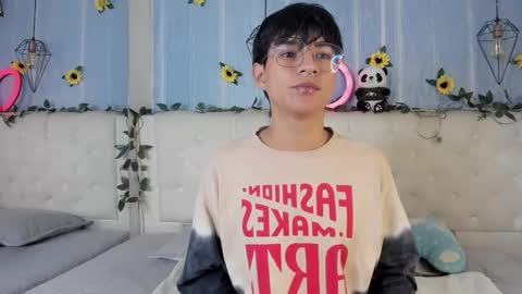 Snapshot of ale_aurarashi chatting on 12/02/25, 05:46 ale_aurarashi online show from 12/02/25, 05:46