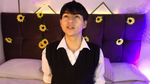 ale_aurarashi online show from 04/23/26, 11:53