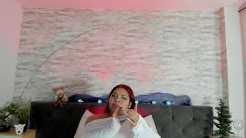 aleec_nyx online show from 12/18/25, 11:49