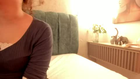 Aleera online show from 04/20/26, 08:10