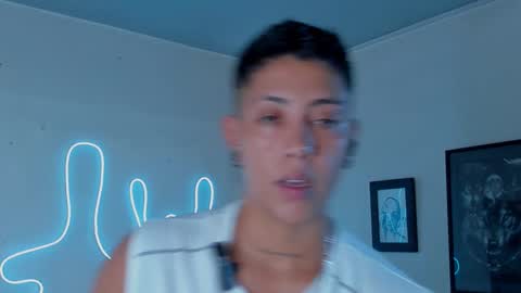 Alejandra online show from 11/26/25, 12:22