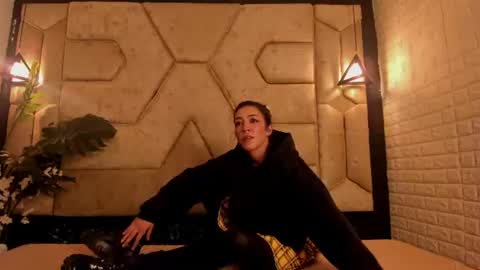 Snapshot of aleja__slav3 chatting on 07/07/26, 08:35 aleja__slav3 online show from 07/07/26, 08:35