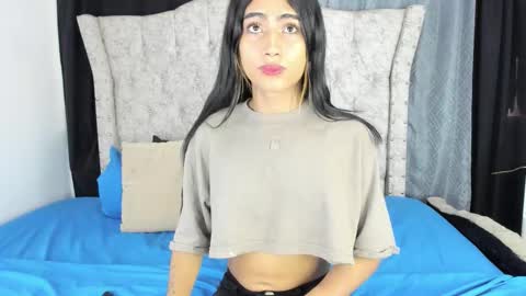 Alejandra online show from 02/28/26, 12:06