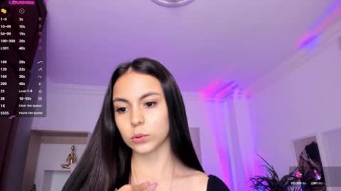 Alejandra online show from 02/01/25, 05:26