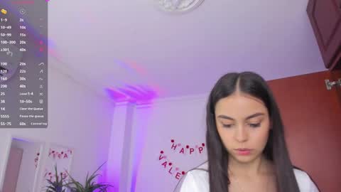 Alejandra online show from 02/14/25, 05:25