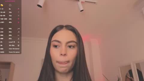 Alejandra online show from 09/25/25, 11:47