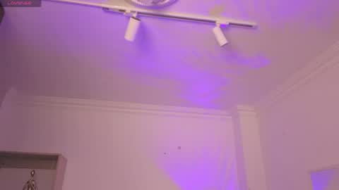 Alejandra online show from 04/22/26, 11:23