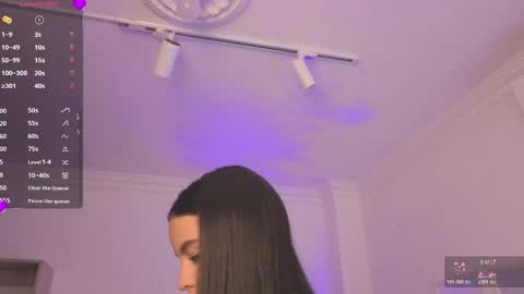 Alejandra online show from 04/23/26, 11:20