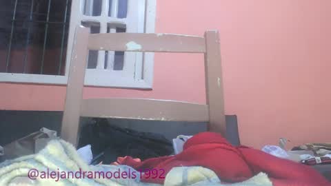 Snapshot of alejandra1992_ chatting on 04/25/26, 08:39 Alejandra online show from 04/25/26, 08:39