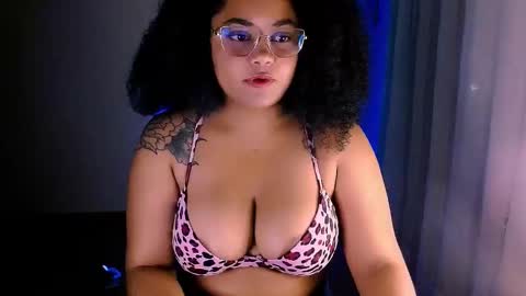 Snapshot of alejandra_conde chatting on 01/11/25, 02:30 Alejandra online show from 01/11/25, 02:30