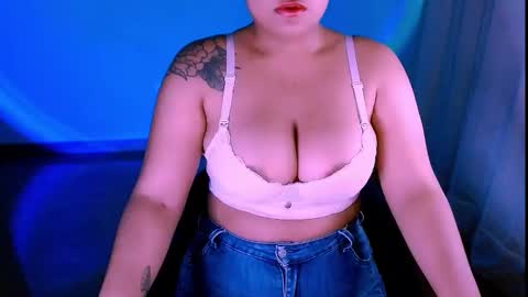 Snapshot of alejandra_conde chatting on 09/12/25, 11:04 Alejandra online show from 09/12/25, 11:04