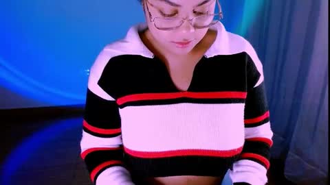 Snapshot of alejandra_conde chatting on 10/09/25, 04:43 Alejandra online show from 10/09/25, 04:43