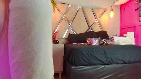 alejandra martins online show from 06/03/26, 01:14