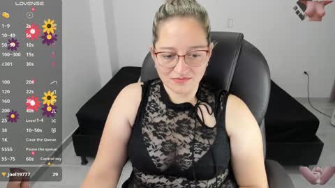 alejandra online show from 02/24/25, 12:09