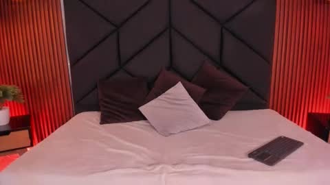 Aleja  online show from 11/10/25, 08:52