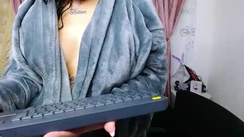 ALEJANDRA online show from 10/28/25, 11:14