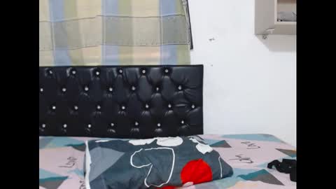 alejandrito_king online show from 12/01/25, 02:44