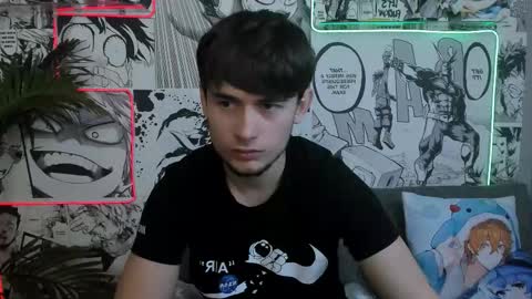 Snapshot of alejandro_ellias chatting on 12/03/25, 10:24 Alejandro online show from 12/03/25, 10:24