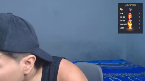 Snapshot of alejandro_vt chatting on 11/25/25, 02:39 Alejandro G online show from 11/25/25, 02:39