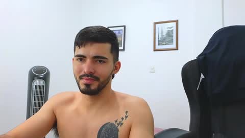 Snapshot of alejandroo_7 chatting on 01/10/25, 10:25 alejandroo_7 online show from 01/10/25, 10:25