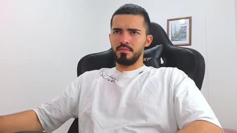 Snapshot of alejandroo_7 chatting on 03/12/25, 07:17 alejandroo_7 online show from 03/12/25, 07:17