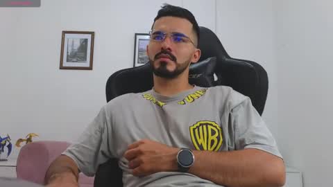 Snapshot of alejandroo_7 chatting on 10/15/25, 06:41 alejandroo_7 online show from 10/15/25, 06:41