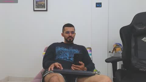 alejandroo_7 online show from 01/31/26, 07:11