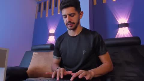 Alejo  online show from 10/14/25, 08:53