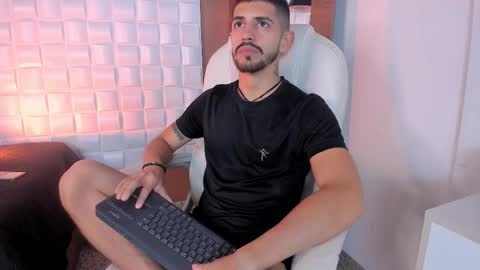 Alejo  online show from 10/26/25, 02:50