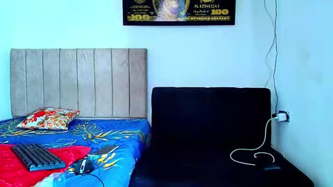 alejo_21cm online show from 02/04/26, 08:09