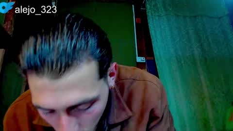 alejo_323__ online show from 05/05/26, 04:20