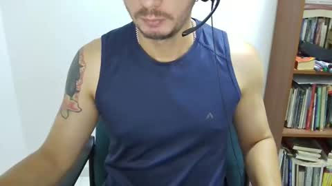 Snapshot of alejo_camboy chatting on 01/12/26, 07:02 Alejo online show from 01/12/26, 07:02