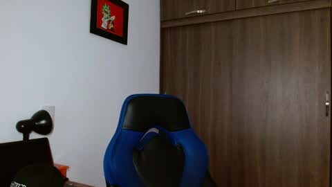 David online show from 04/12/26, 01:43