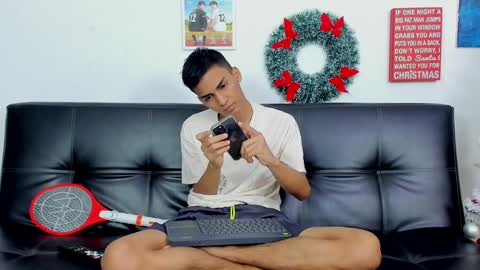 alejo peverell online show from 12/14/24, 09:24