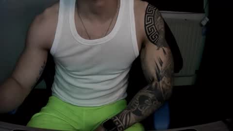 Snapshot of alejoduarte16 chatting on 11/16/25, 05:29 alejoduarte16 online show from 11/16/25, 05:29