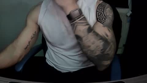 alejoduarte16 online show from 11/17/25, 05:52