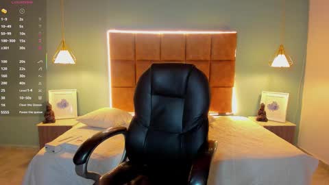 Snapshot of alejootwink chatting on 09/24/25, 02:37 ALejoo Saenz online show from 09/24/25, 02:37