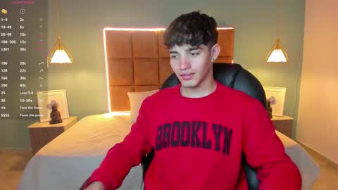 Snapshot of alejootwink chatting on 10/21/25, 03:07 ALejoo Saenz online show from 10/21/25, 03:07