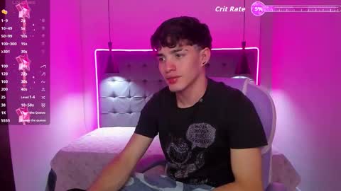 Snapshot of alejootwink chatting on 12/23/25, 02:31 ALejoo Saenz online show from 12/23/25, 02:31